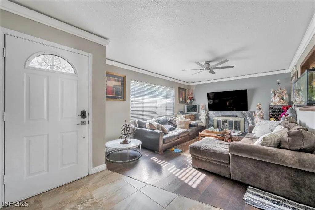 7026 Westpark, Las Vegas, NV 89147