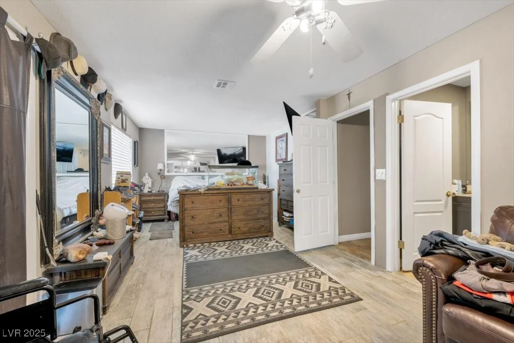7026 Westpark, Las Vegas, NV 89147