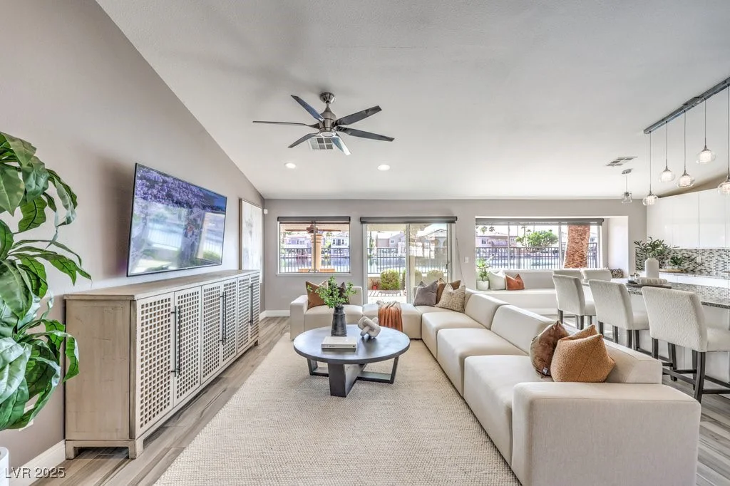 2432 Ocean Front, Las Vegas, NV 89128
