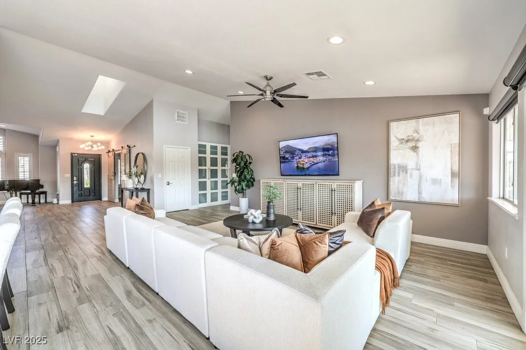 2432 Ocean Front, Las Vegas, NV 89128