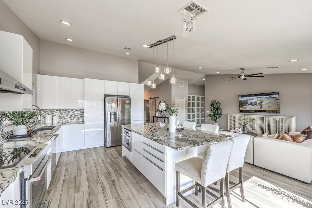 2432 Ocean Front, Las Vegas, NV 89128