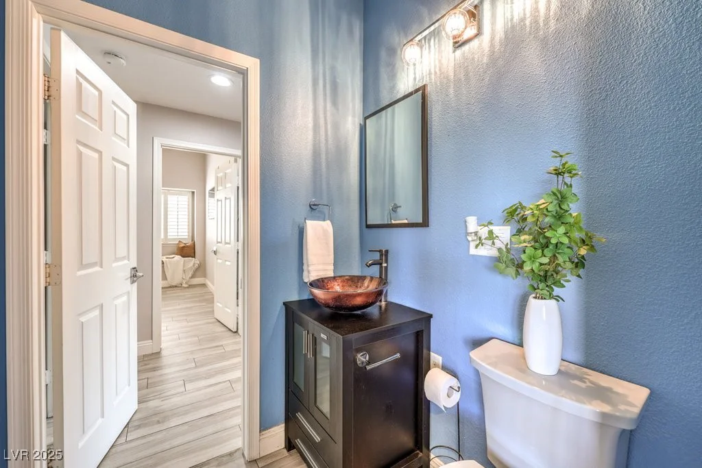 2432 Ocean Front, Las Vegas, NV 89128