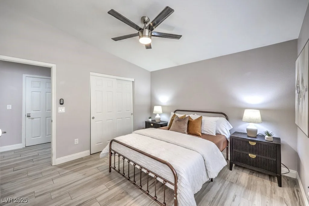 2432 Ocean Front, Las Vegas, NV 89128