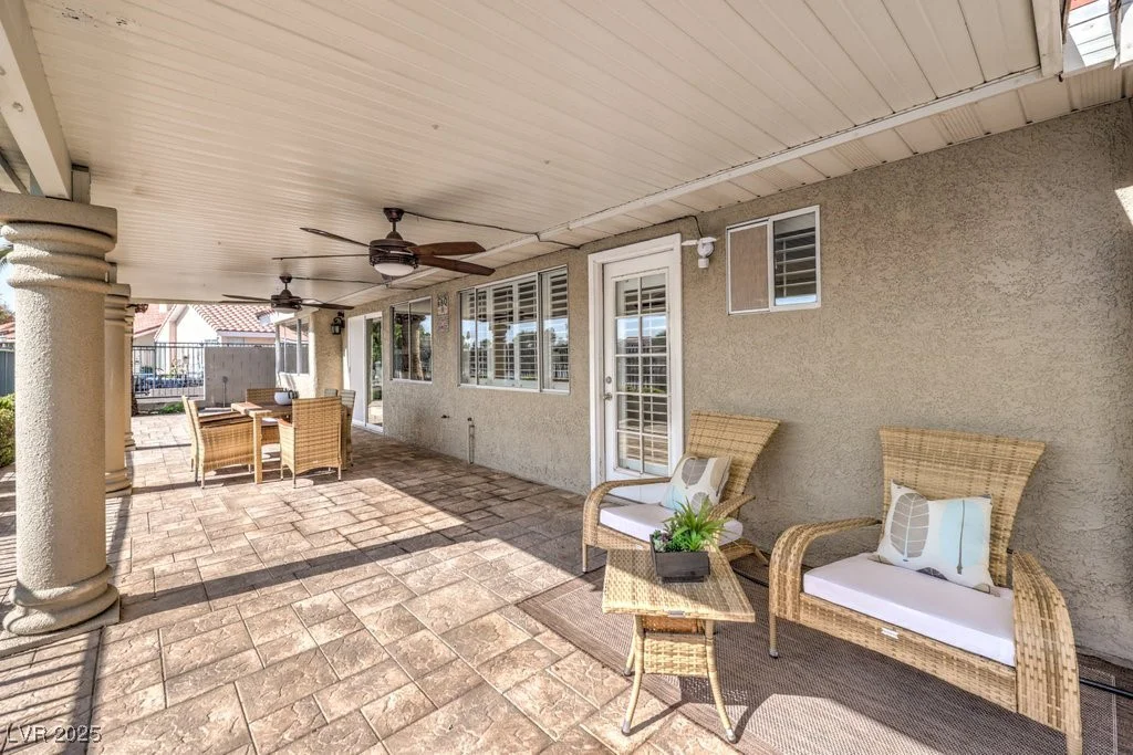2432 Ocean Front, Las Vegas, NV 89128