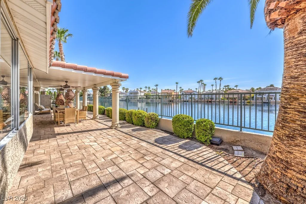 2432 Ocean Front, Las Vegas, NV 89128
