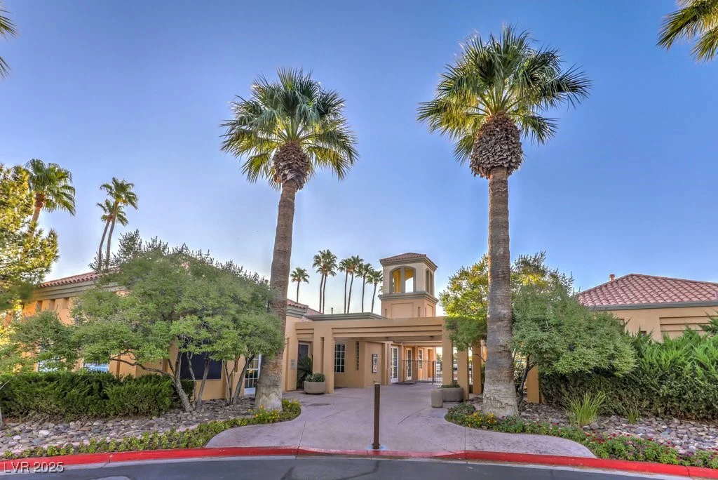 2432 Ocean Front, Las Vegas, NV 89128