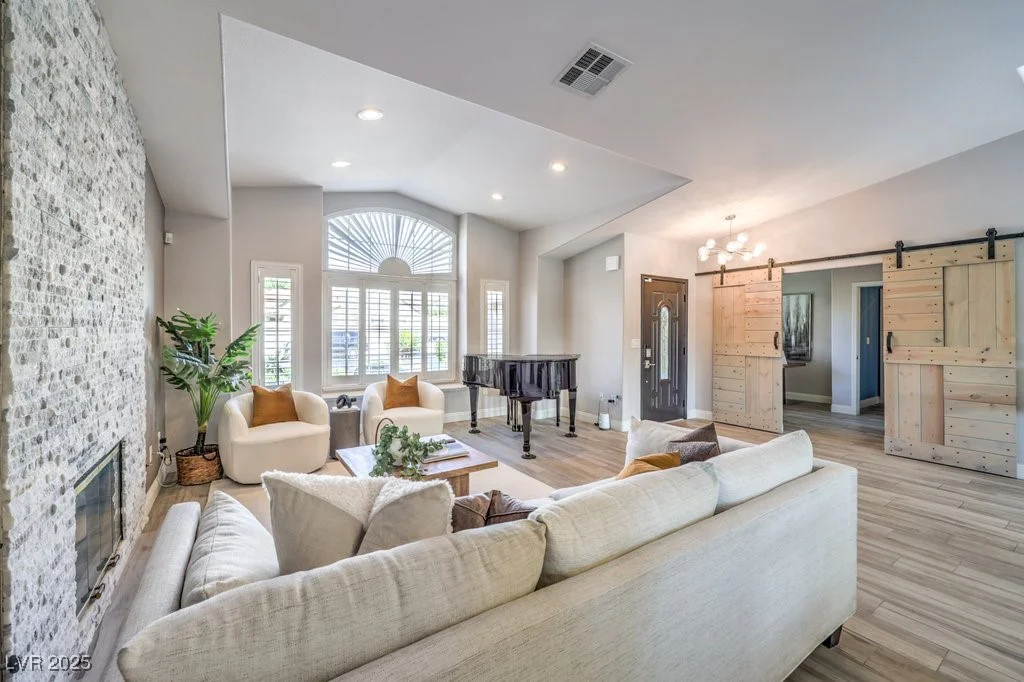 2432 Ocean Front, Las Vegas, NV 89128