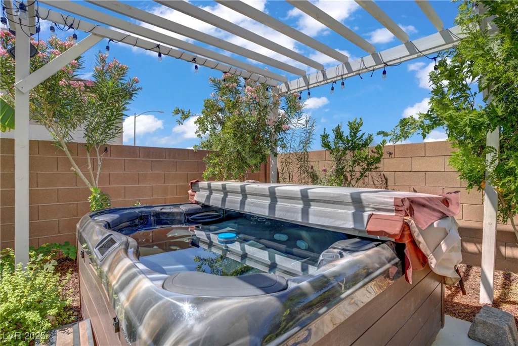 391 Elks Peak, North Las Vegas, NV 89084