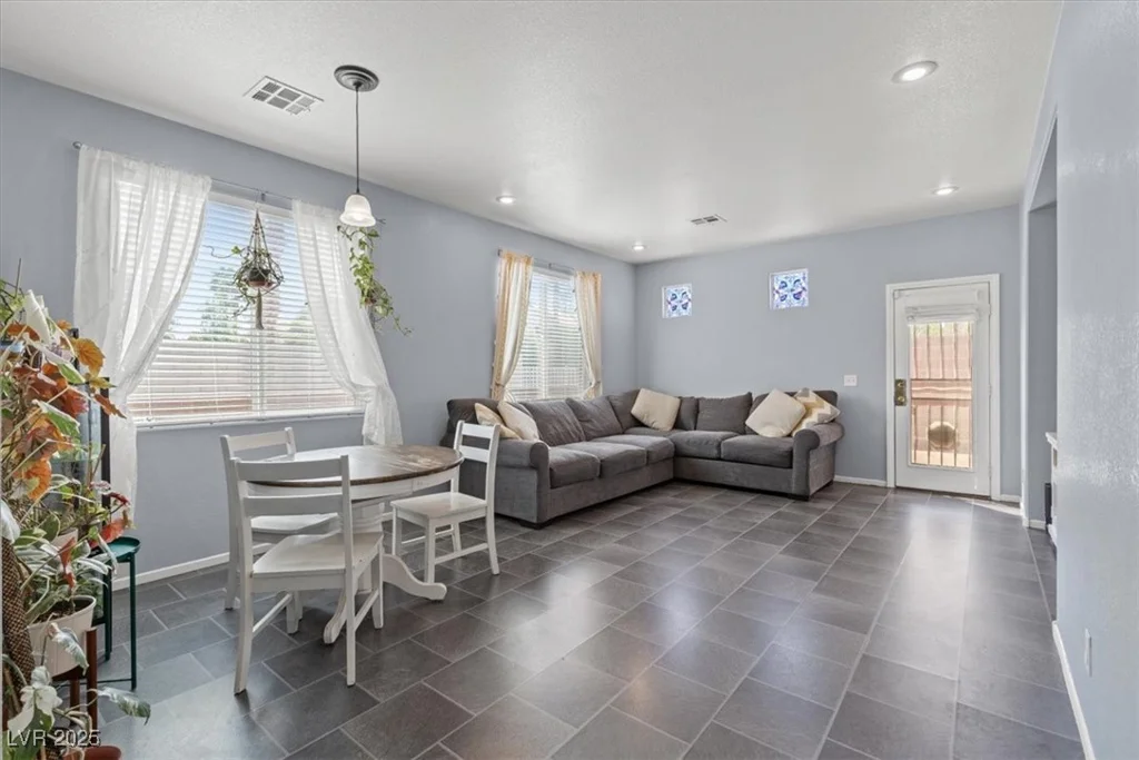 9051 Audlington, Las Vegas, NV 89148