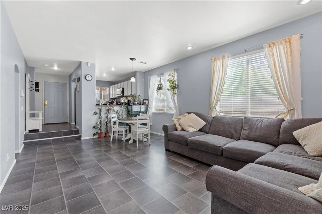 9051 Audlington, Las Vegas, NV 89148