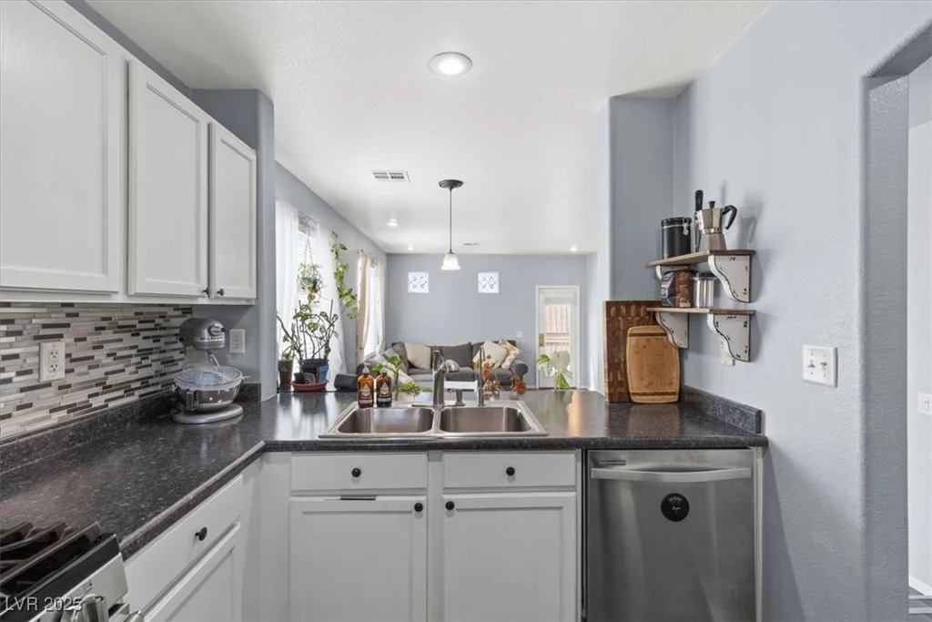9051 Audlington, Las Vegas, NV 89148