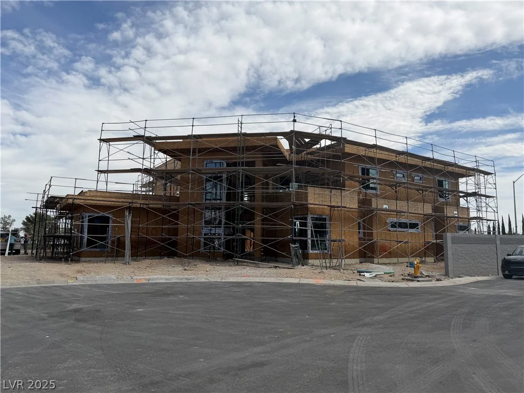 5610 Snowlee, Las Vegas, NV 89149
