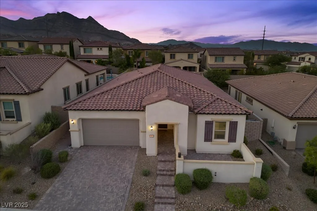 11820 Saverio, Las Vegas, NV 89138