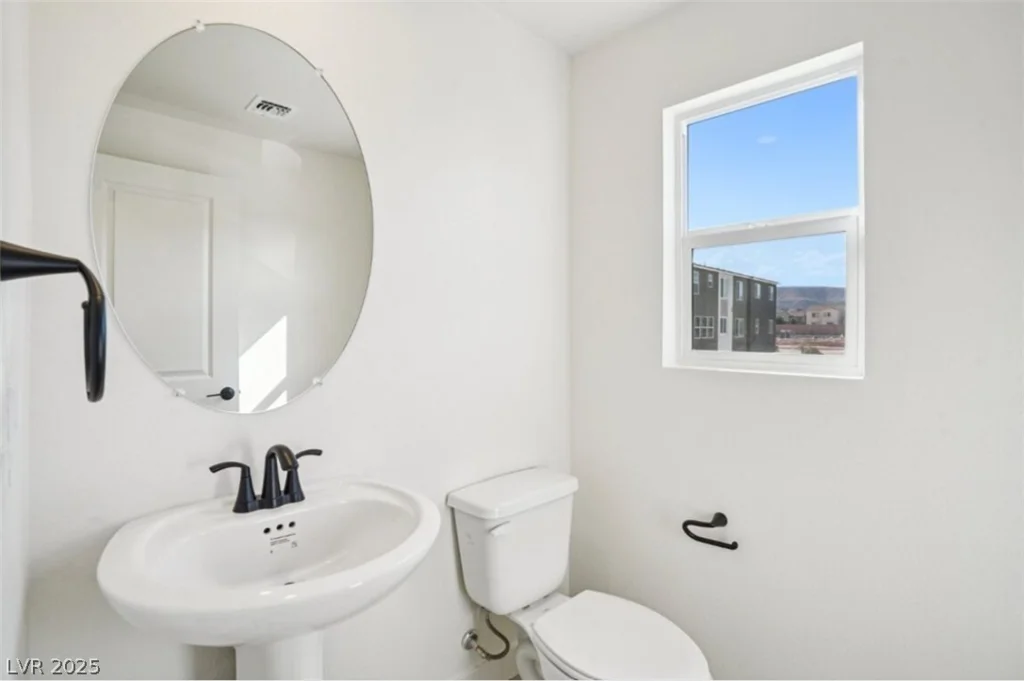 5864 Wisteria Walk, Las Vegas, NV 89148
