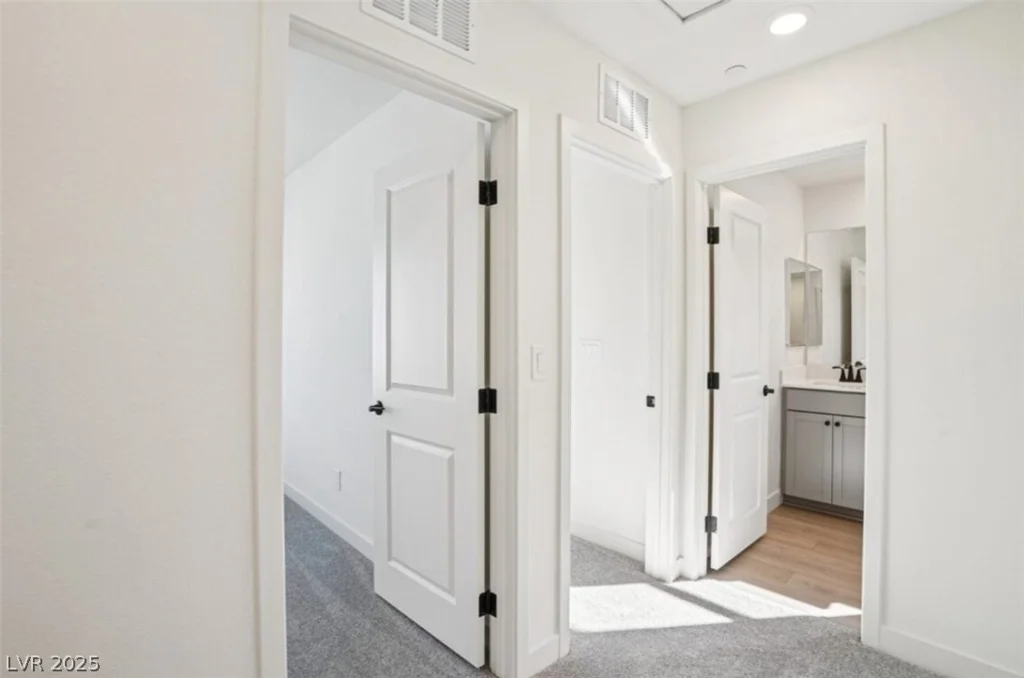 5864 Wisteria Walk, Las Vegas, NV 89148