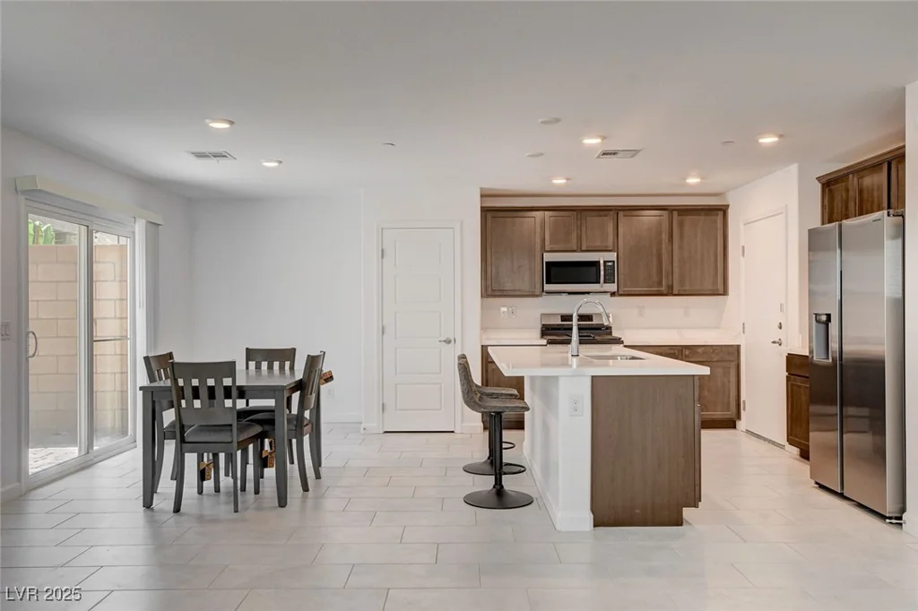 323 Bay Village, Henderson, NV 89011