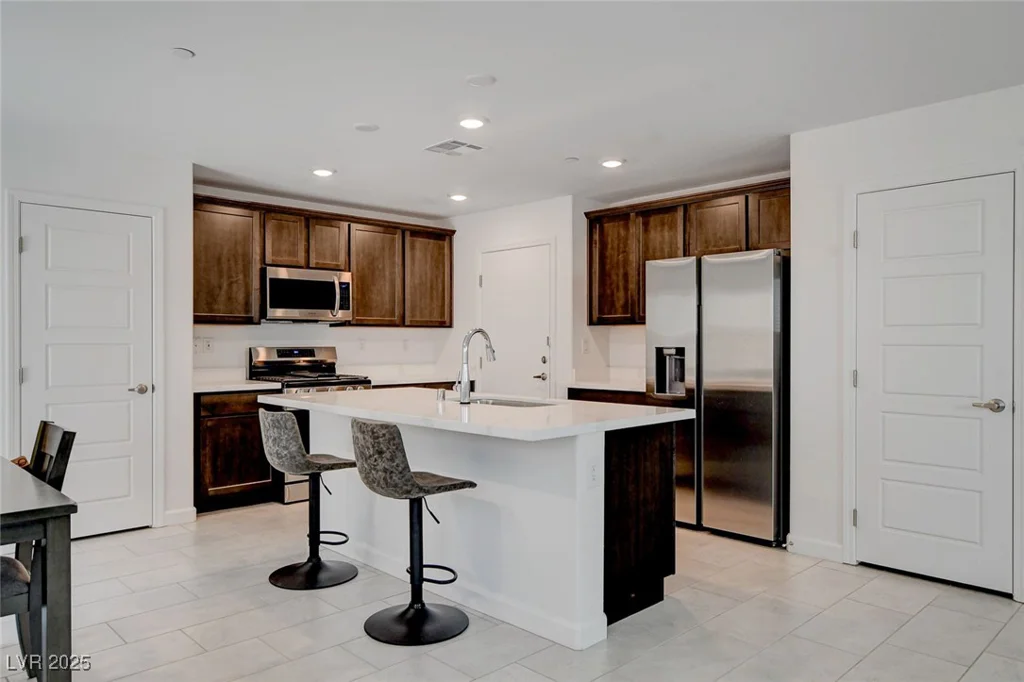 323 Bay Village, Henderson, NV 89011