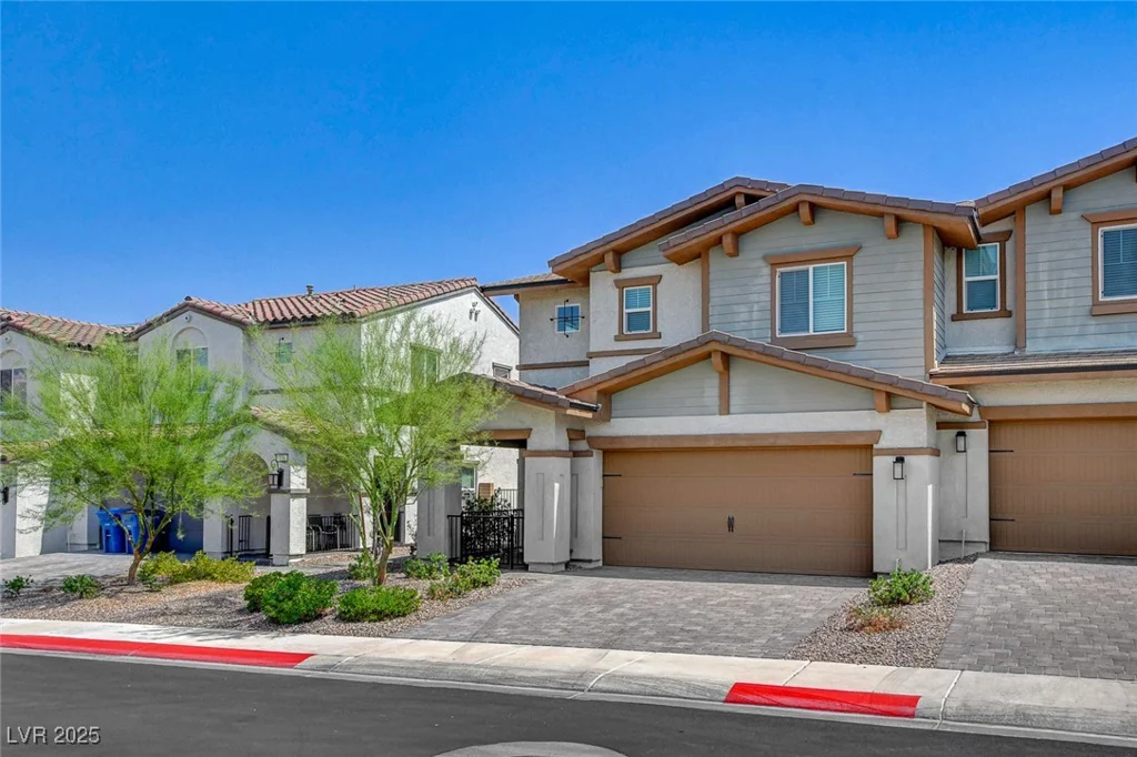 323 Bay Village, Henderson, NV 89011