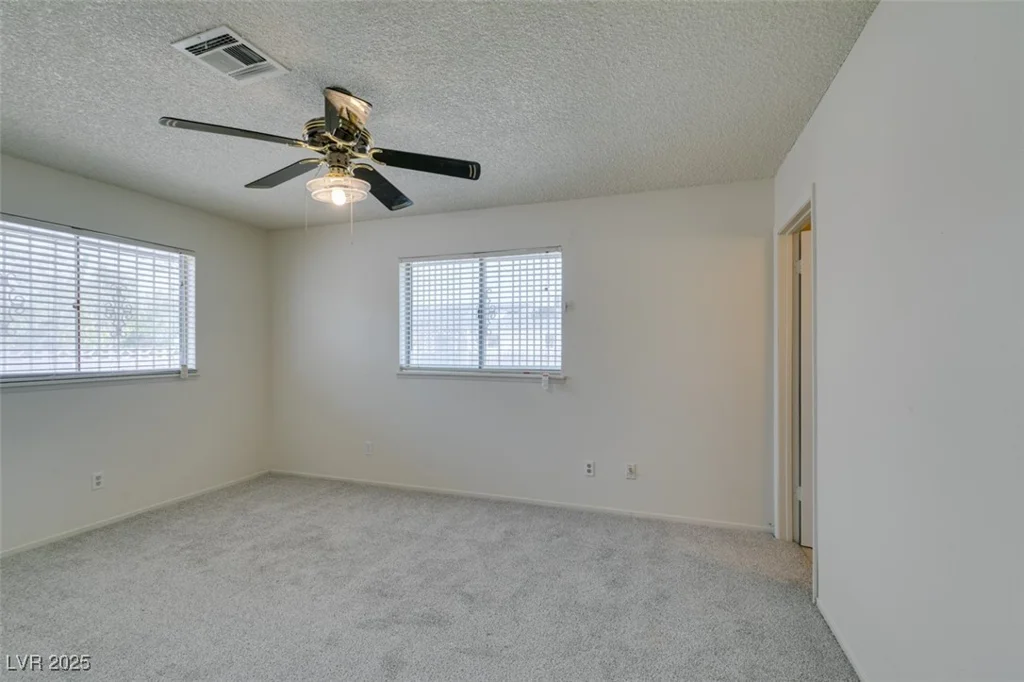 4792 Cincinnati, Las Vegas, NV 89104