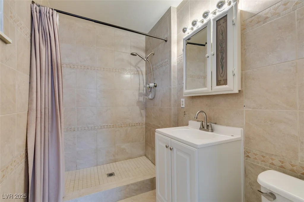 4792 Cincinnati, Las Vegas, NV 89104