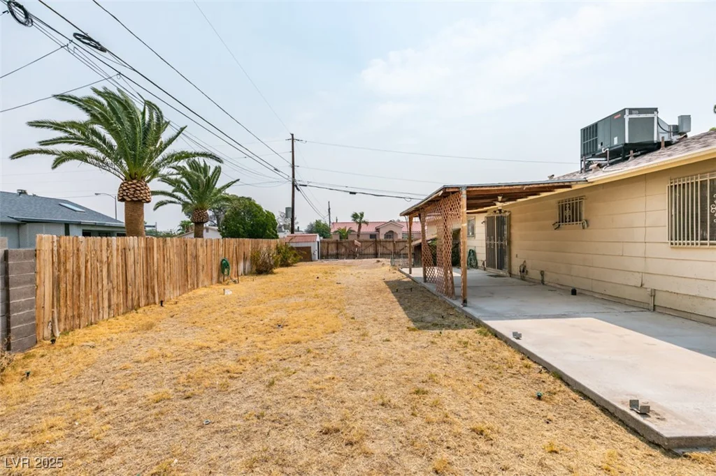 4792 Cincinnati, Las Vegas, NV 89104