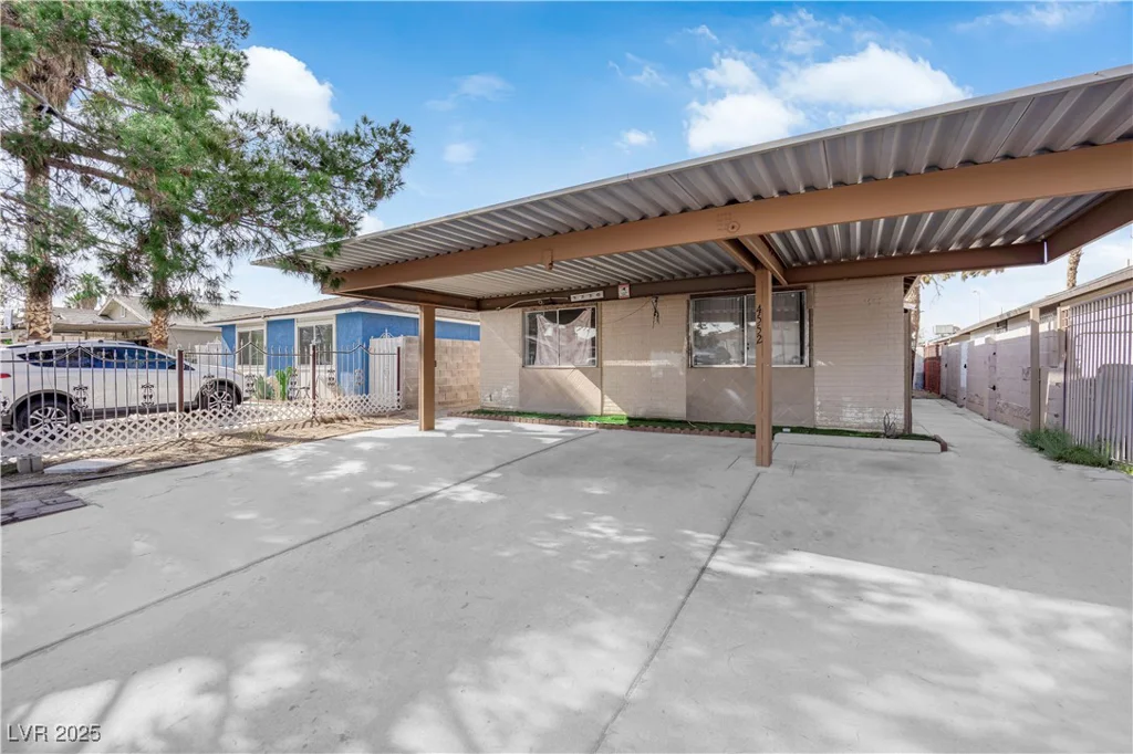 4552 Cool Valley, Las Vegas, NV 89110