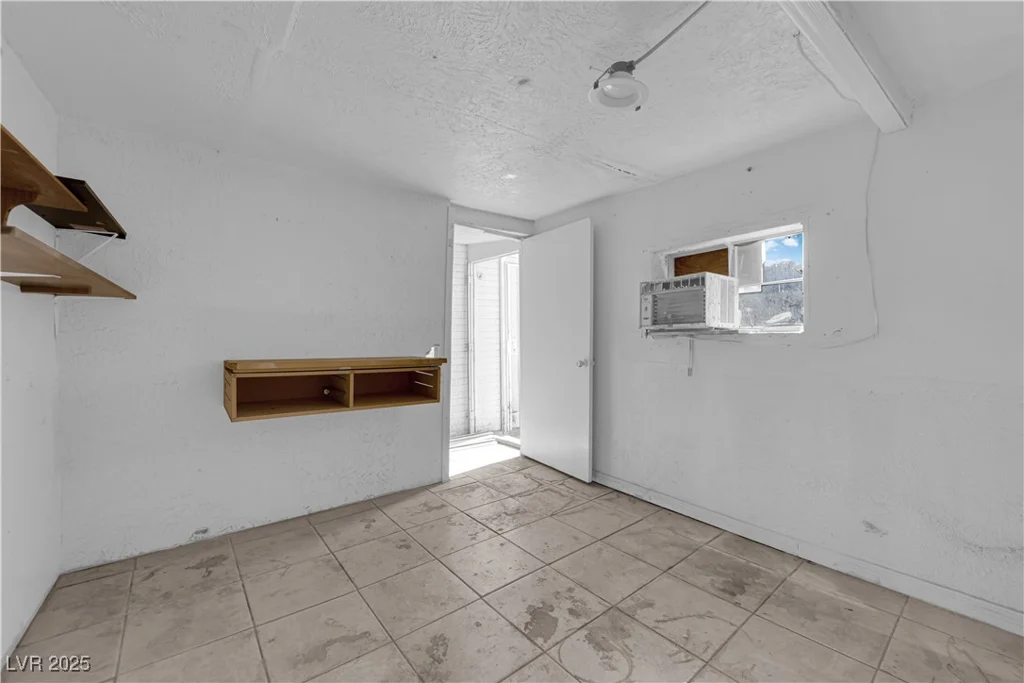 4552 Cool Valley, Las Vegas, NV 89110