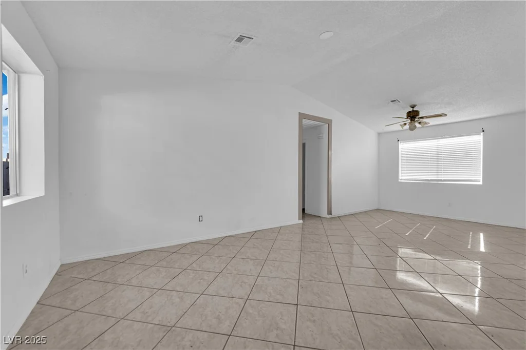 4552 Cool Valley, Las Vegas, NV 89110