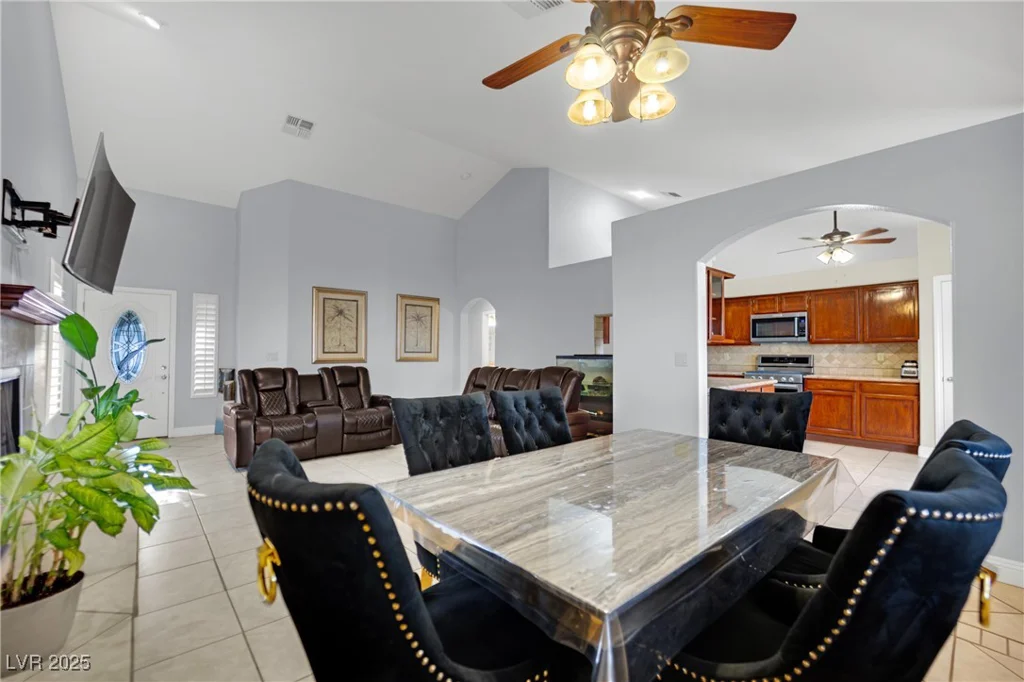 860 Autumn Canyon, Henderson, NV 89002
