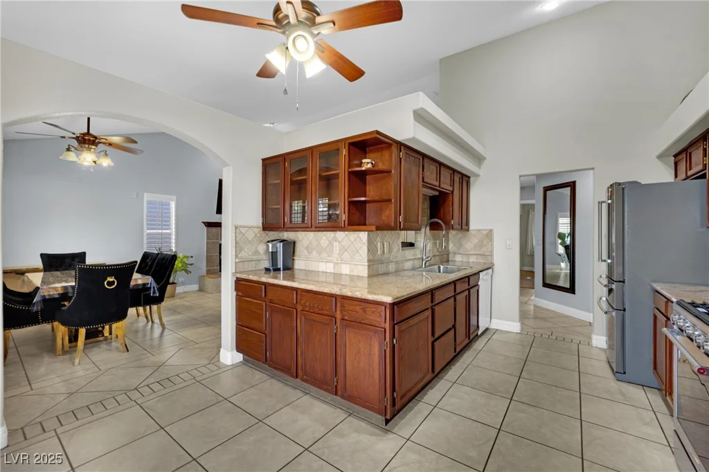 860 Autumn Canyon, Henderson, NV 89002