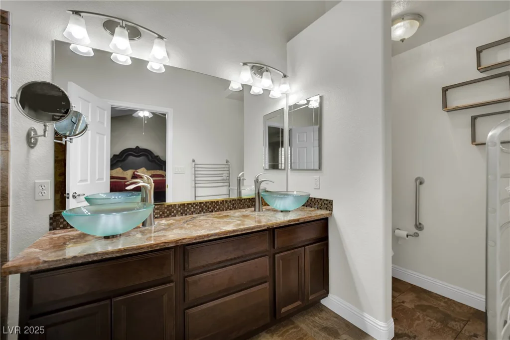 860 Autumn Canyon, Henderson, NV 89002