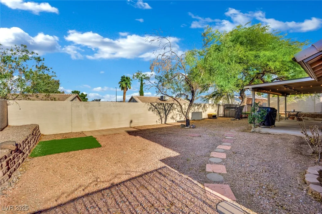 860 Autumn Canyon, Henderson, NV 89002