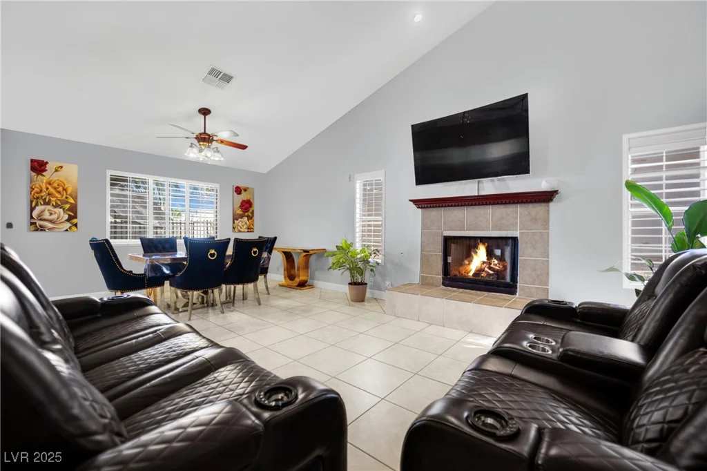 860 Autumn Canyon, Henderson, NV 89002