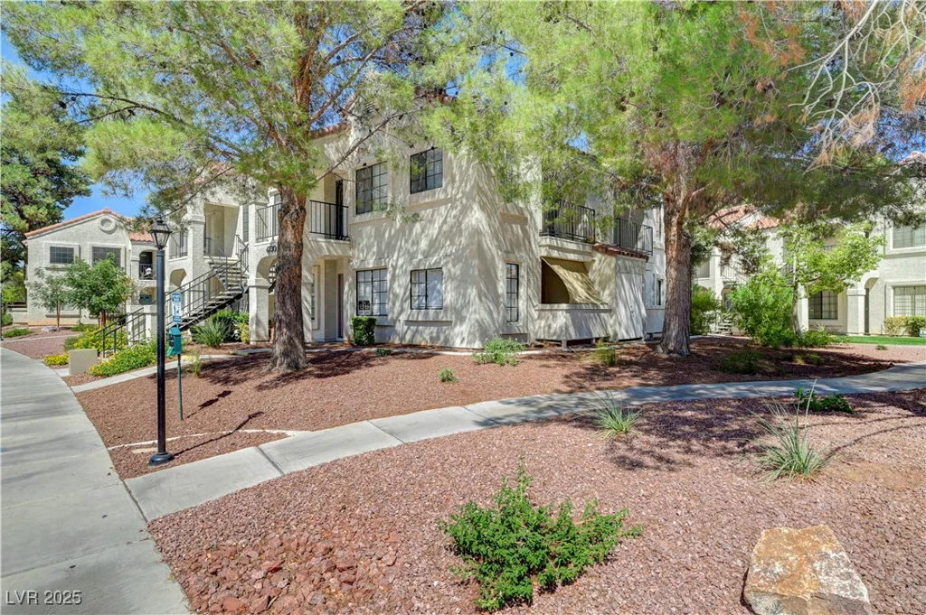 4730 Nara Vista, Las Vegas, NV 89103