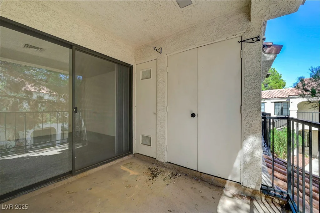 4730 Nara Vista, Las Vegas, NV 89103