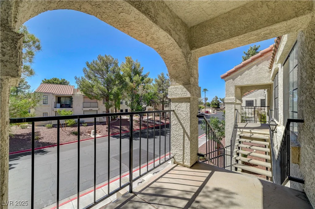 4730 Nara Vista, Las Vegas, NV 89103