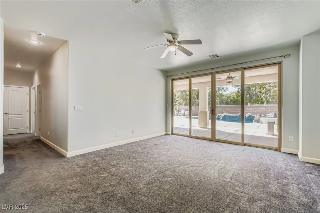 3013 Winter Sunset, North Las Vegas, NV 89081