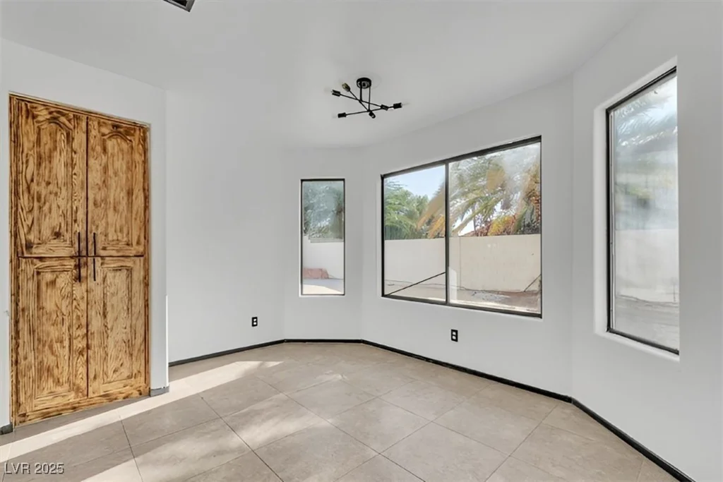 2614 White Pine, Henderson, NV 89074