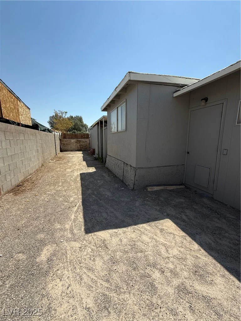 2225 Rigney, Las Vegas, NV 89156