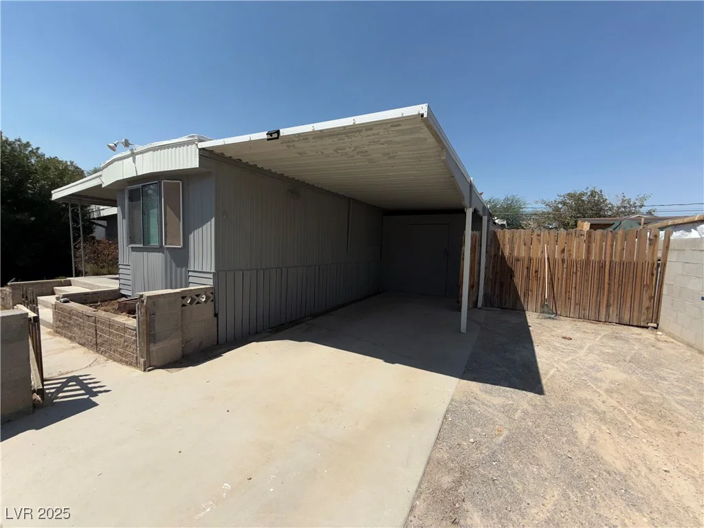 2225 Rigney, Las Vegas, NV 89156