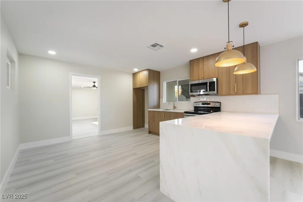 2701 Mason, Las Vegas, NV 89102