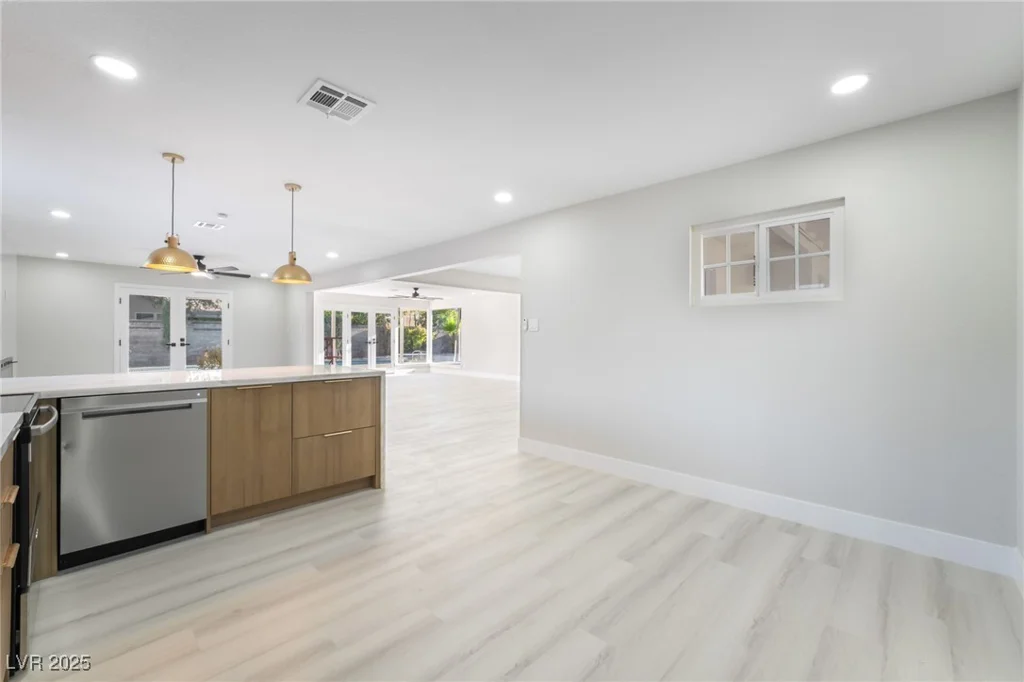 2701 Mason, Las Vegas, NV 89102