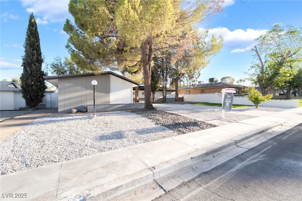 2701 Mason, Las Vegas, NV 89102