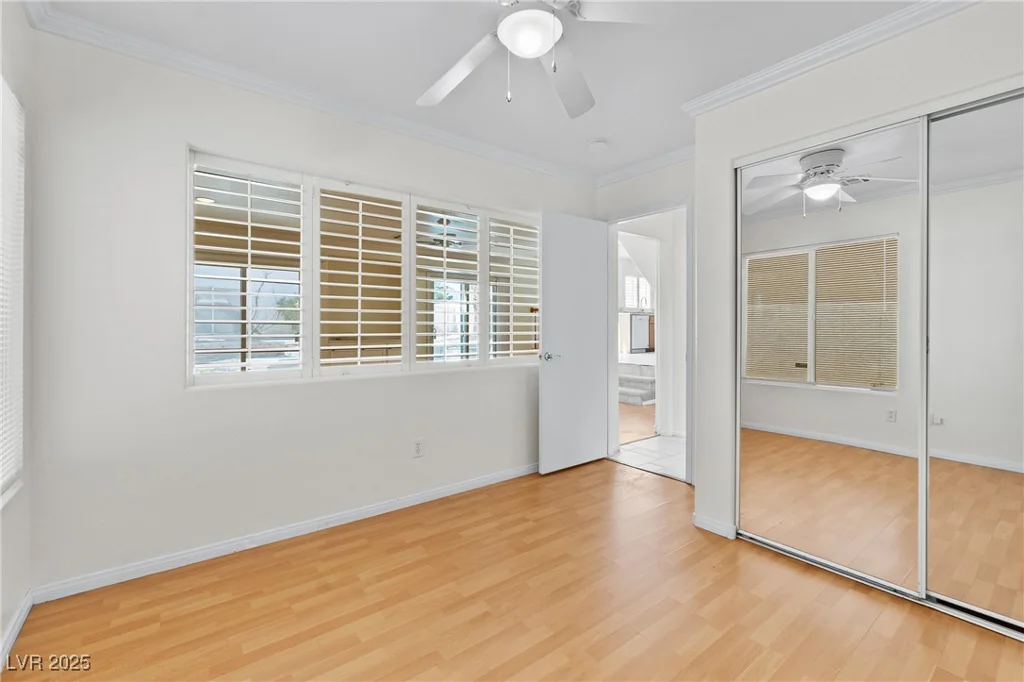 2035 Silver Whisper, Las Vegas, NV 89183