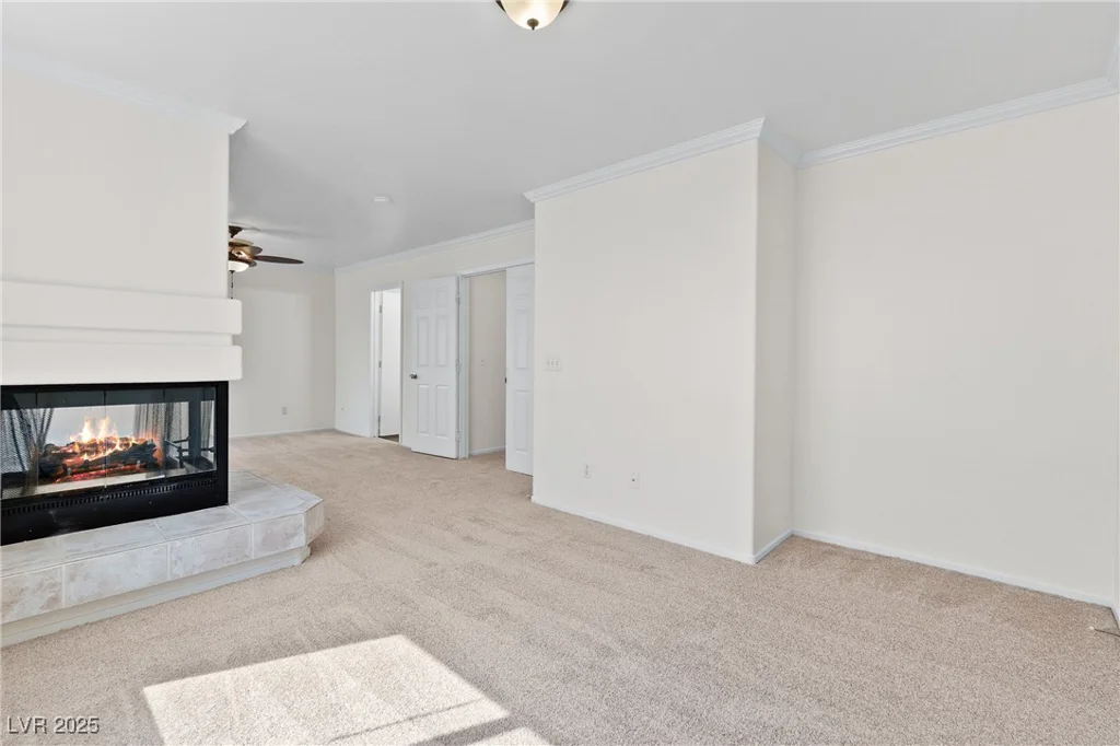 2035 Silver Whisper, Las Vegas, NV 89183
