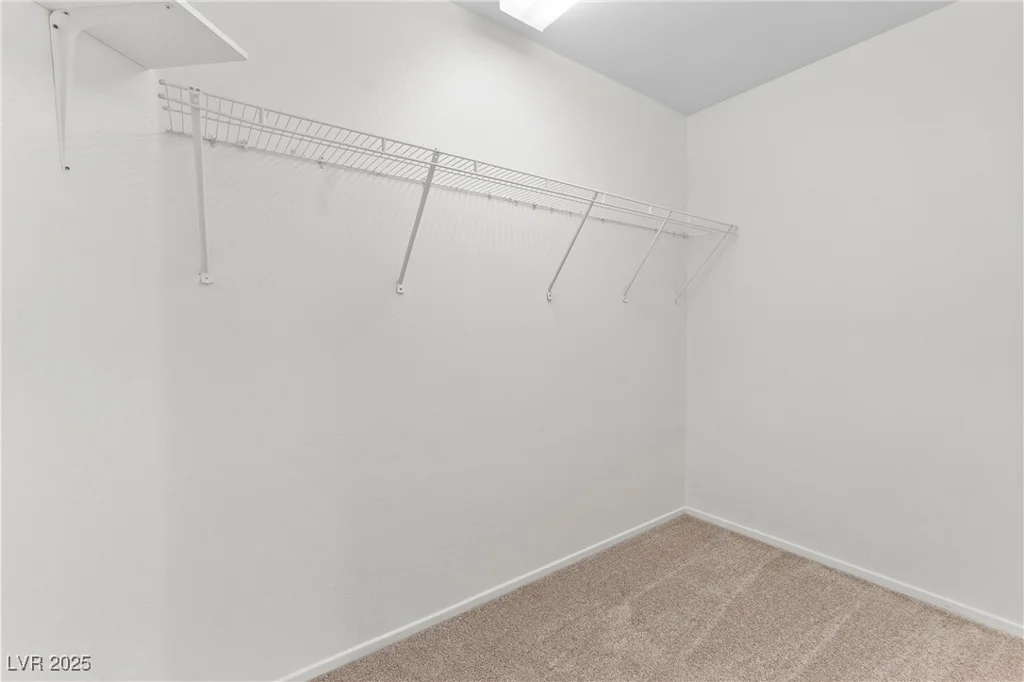 2035 Silver Whisper, Las Vegas, NV 89183