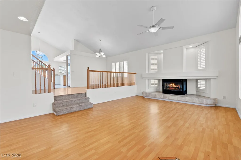 2035 Silver Whisper, Las Vegas, NV 89183
