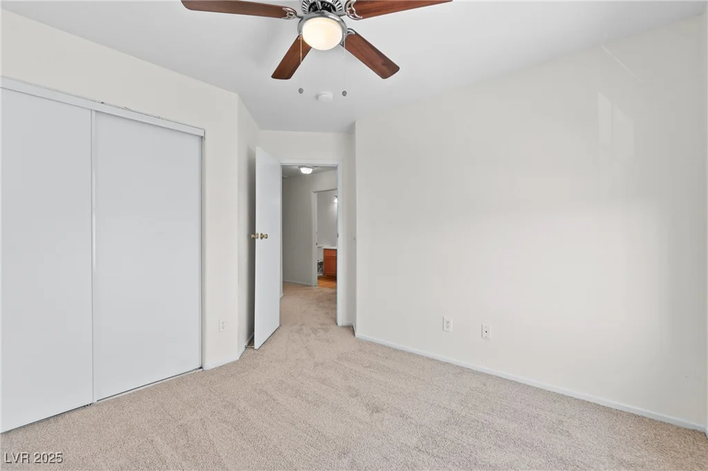 2035 Silver Whisper, Las Vegas, NV 89183