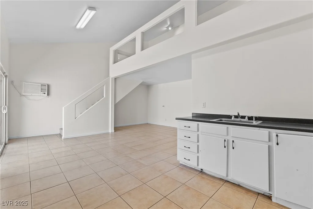 2035 Silver Whisper, Las Vegas, NV 89183