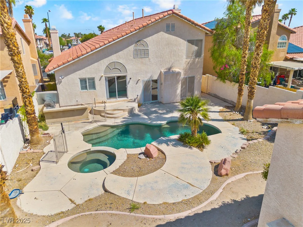 2035 Silver Whisper, Las Vegas, NV 89183